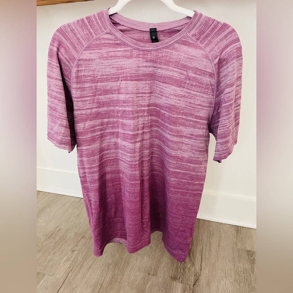 Lululemon Metal Vent Tech Short Sleeve 2.0 in Static storm stripe vintage Plum L